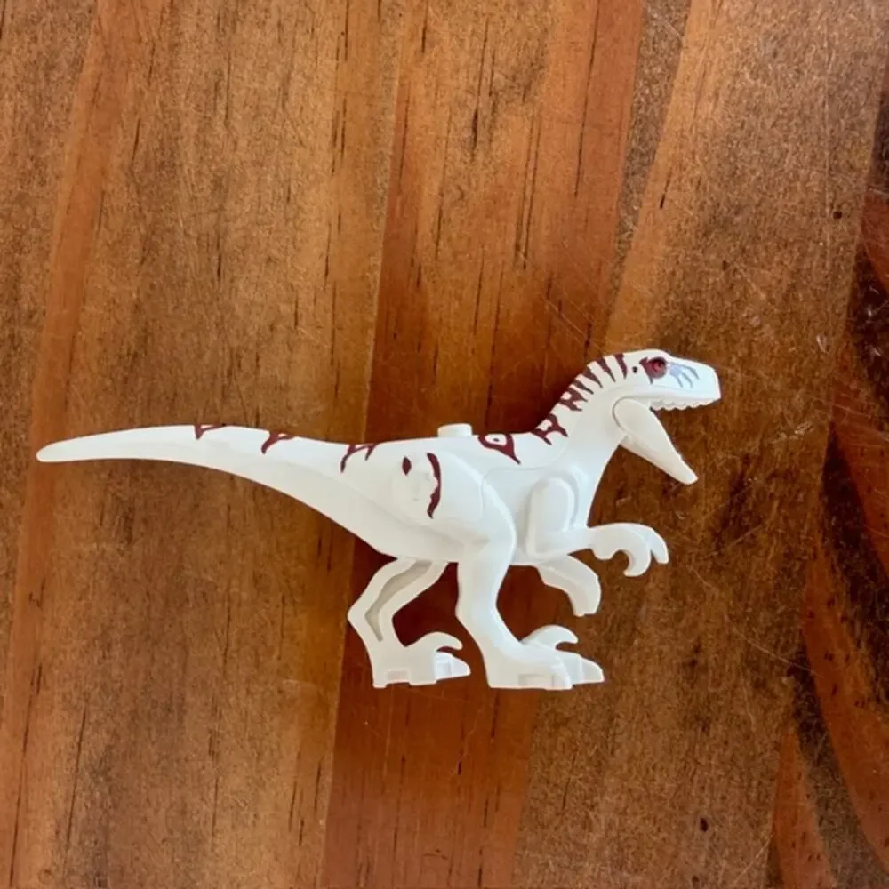 Lego atrociraptor dinosaur
